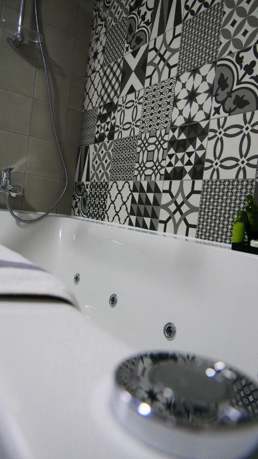 Evmelia Kakopetria Suites Exteriör bild